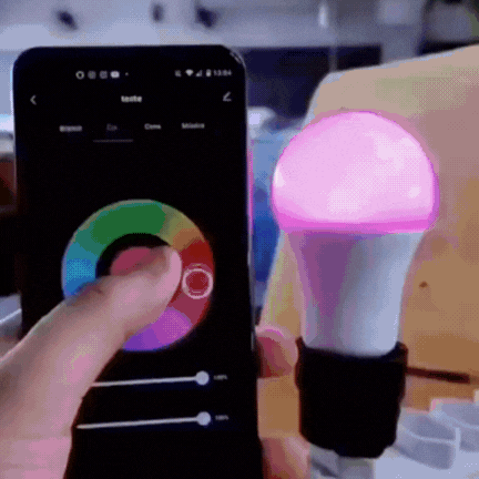 Bombilla LED RGB Inteligente con Wi-Fi Para Controlar Desde APP o Control Remoto